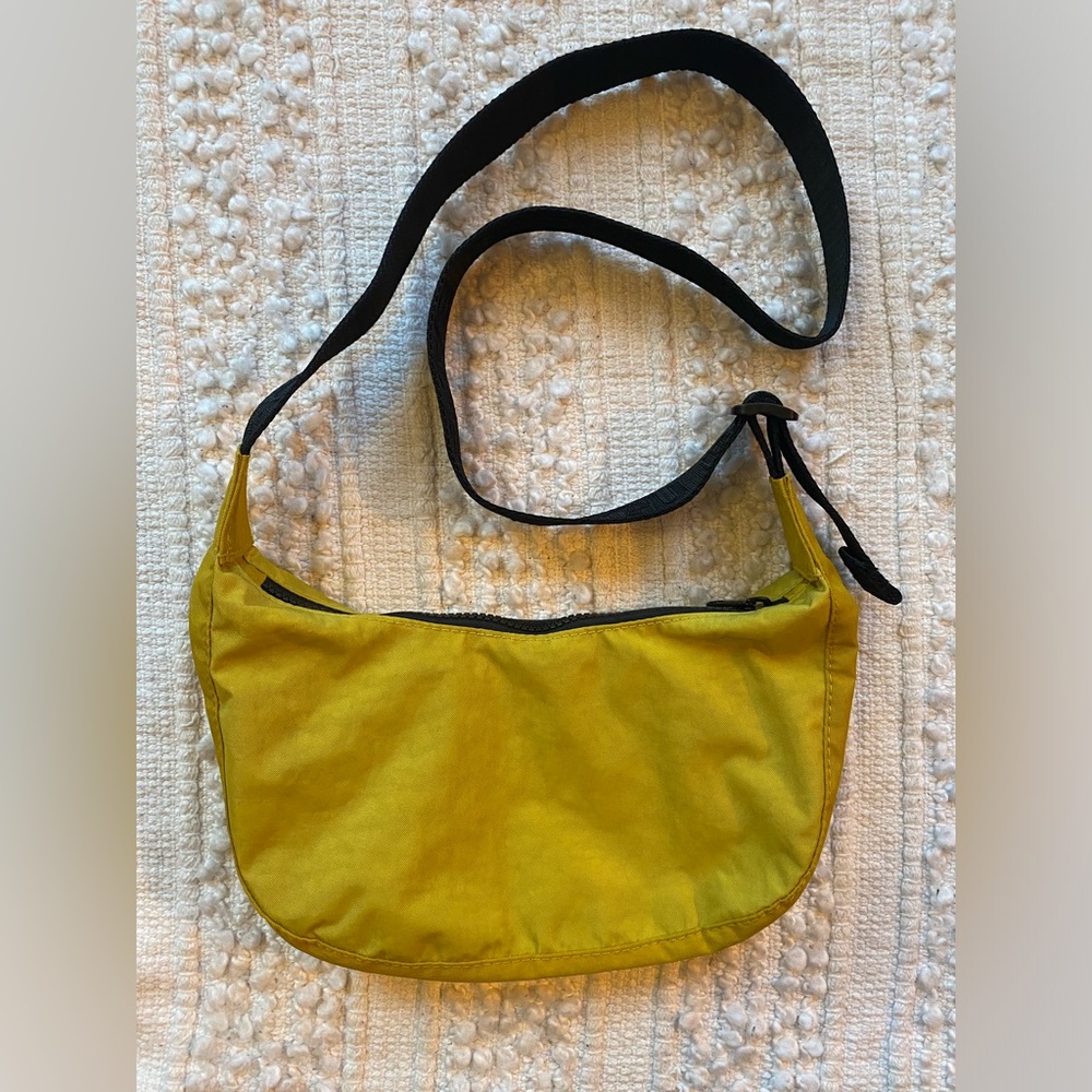 baggu pear mix small crescent